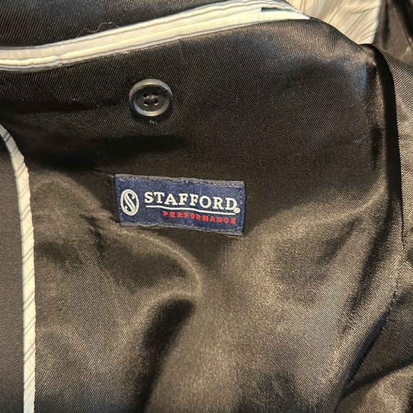 Stafford Performance Black Suit Jacket 42L - Picture 3 of 4